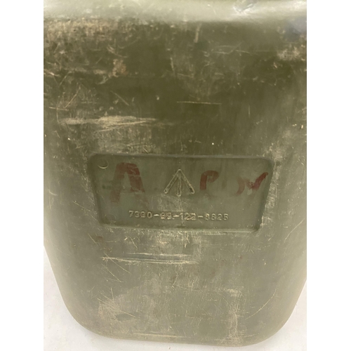 471 - A LARGE MILITARY ISSUE WATER CONTAINER