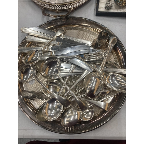 151 - A GLASS NIBBLES DISH WITH SILVER PLATED BASE, TRAY AND A QUANTITY OF VINTAGE FLATWARE TO INCLUDE KNI... 
