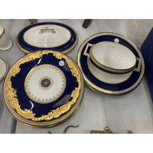 162 - A QUANTITY OF COPELAND SPODE PLATES PLUS SEVING BOWLS IN BLUE WITH GILDED DECORATION