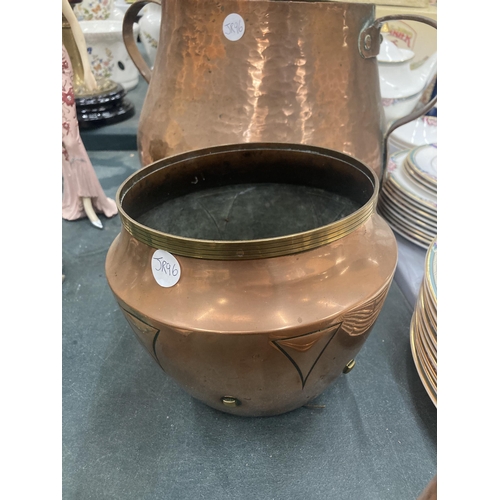167 - THREE PIECES OF COPPER TO INCLUDE A LARGE HANDLED POT, AN ARTS AND CRAFTS STYLE PLANTER AND A COFFEE... 