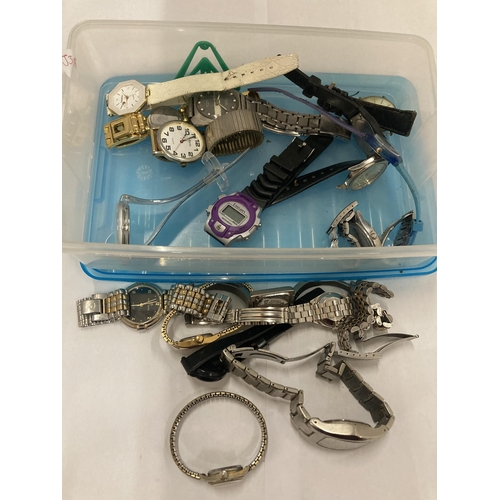 267 - A QUANTITY OF WRISTWATCHES TO INCLUDE TIMEX AND ROTARY