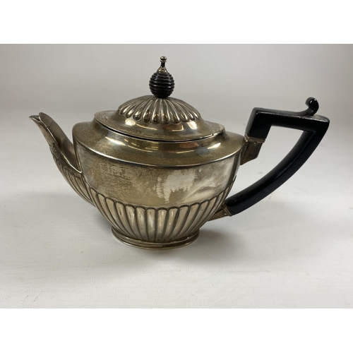 84 - A VICTORIAN HALLMARKED SILVER TEAPOT, HEIGHT 12CM, TOTAL WEIGHT 263G