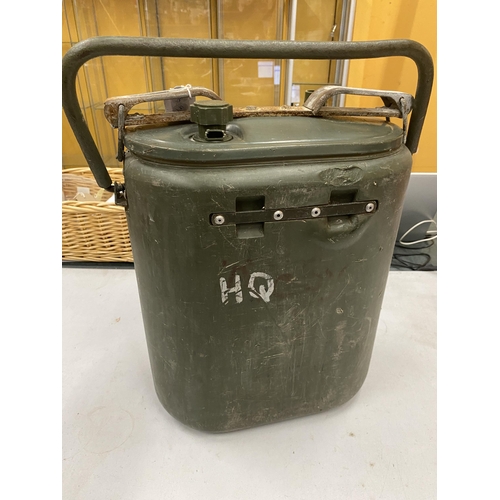 470 - A LARGE MILITARY ISSUE WATER CONTAINER