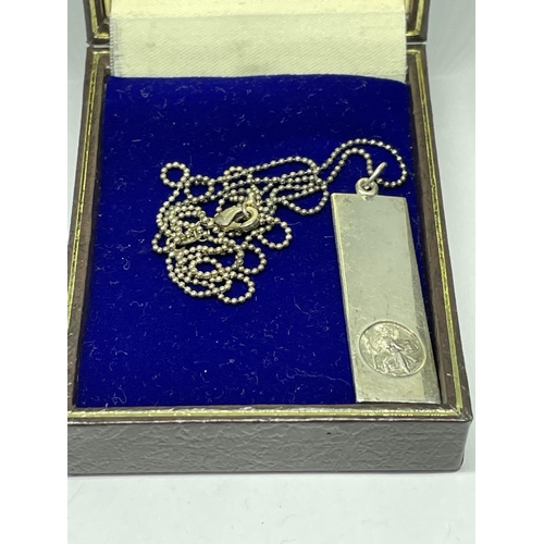 556 - A SILVER NECKLACE WITH INGOT ST CHRISTOPHER PENDANT IN A PRESENTATION BOX (ENGRAVED)