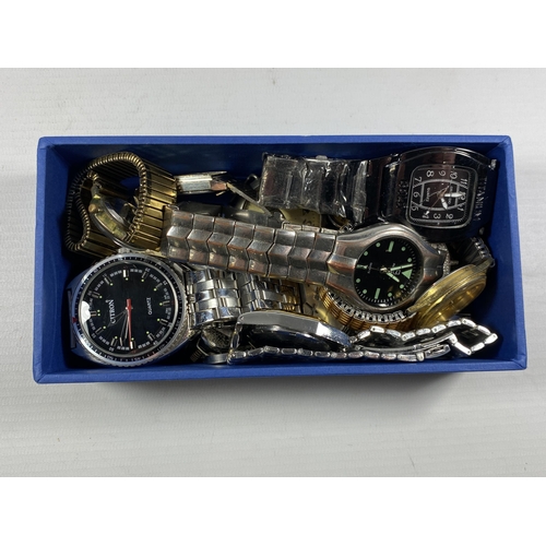 746 - A BOX OF ASSORTED WATCHES