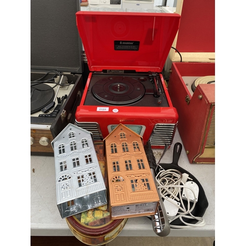 2122 - A STEEPLETONE PORTABLE RECORD PLAYER AND AN ASSORTMENT OF ITEMS