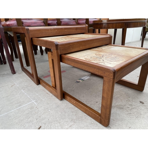 2660 - A NET OF THREE RETRO TABLES WITH INSET TILED TOPS