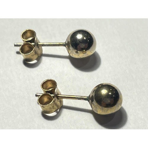 529 - A PAIR OF TESTED TO 14 CARAT GOLD EARRINGS GROSS WEIGHT 2.47 GRAMS