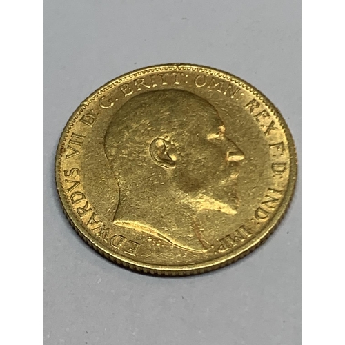 537 - AN EDWARD VII 1904 GOLD HALF SOVEREIGN