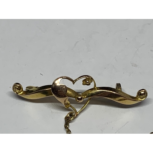 558 - A VINTAGE 9CT YELLOW GOLD HEART DESIGN BROOCH, WEIGHT 1.28G AND EPHEMERA