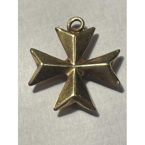 530 - A TESTED TO 18 CARAT GOLD MALTESE CROSS PENDANT GROSS WEIGHT ONE GRAM