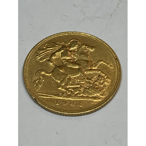 537 - AN EDWARD VII 1904 GOLD HALF SOVEREIGN