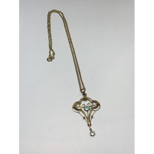 550 - AN ART NOUVEAU 9CT YELLOW GOLD PENDANT WITH AQUAMARINE STONES, WEIGHT OF GOLD PENDANT APPROXIMATELY ... 