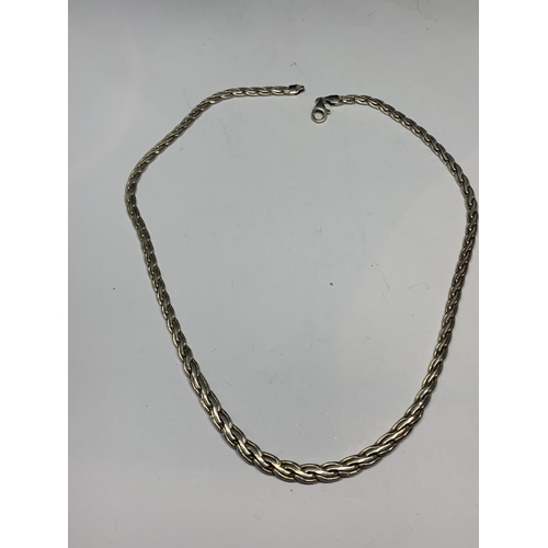 602 - A SILVER NECKLACE LENGTH 16 INCHES