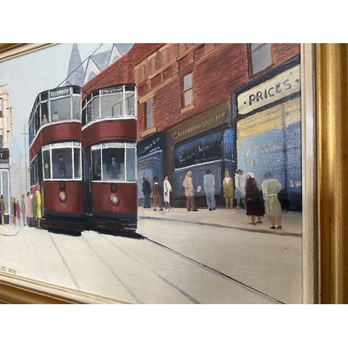 26 - A GILT FRAMED NORTHERN ART OIL PAINTING OF TRAMS, SIGNED AND DATED H.LEE, 1976, 32 X 42CM