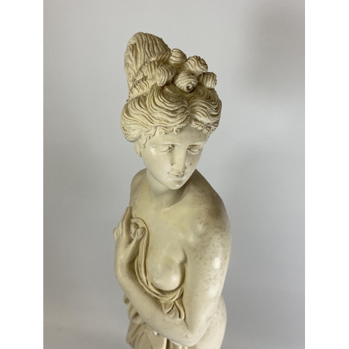 30 - A LARGE RESIN PARIAN STLYE FIGURE OF A NUDE LADY, HEIGHT 58CM