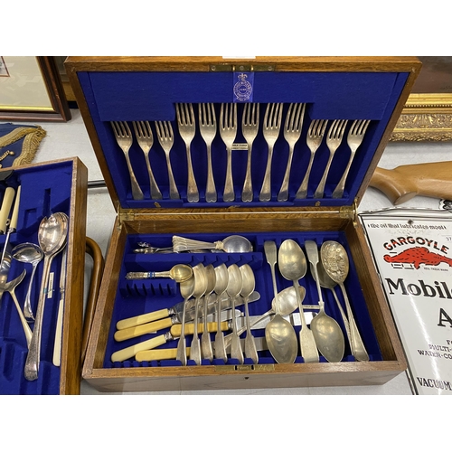 40 - A VINTAGE GEORGE BUTLER & CO, SHEFFILED, OAK CASED CANTEEN OF CUTLERY