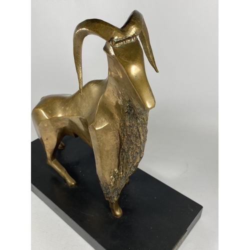 50 - A JOHN MULVEY 1973 BRONZE LIMITED EDITION MODEL OF A RAM, HEIGHT 30CM