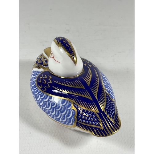 820 - A ROYAL CROWN DERBY DUCK WITH SILVER STOPPER