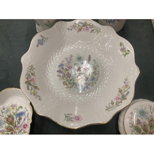 101 - A QUANTITY OF AYNSLEY 'WILD TUDOR' TO INCLUDE VASES. A LARGE BOWL, TRINKET DISH AND PIN TRAY