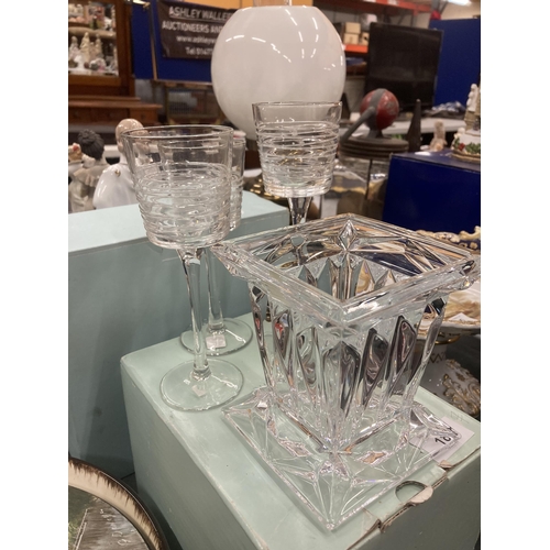 187 - A SET OF THREE 'PARTY-LITE' GLASSES AND A VASE BOTH BOXED