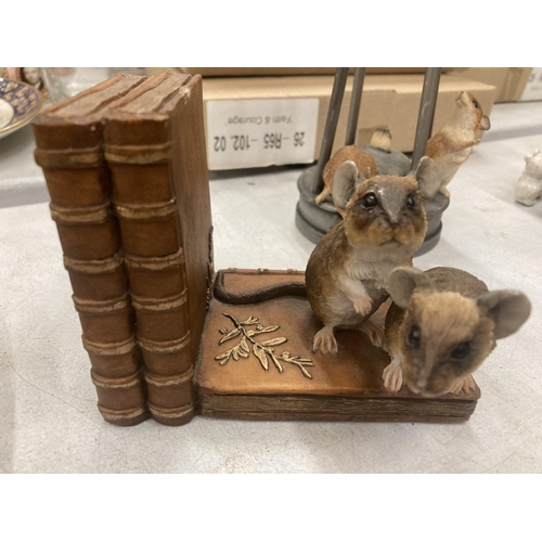 296 - A QUANTITY OF RESIN MICE FIGURES TO INCLUDE SHERRATT AND SIMPSON, TEVIOTDALE, BORDER FINE ARTS, COUN... 