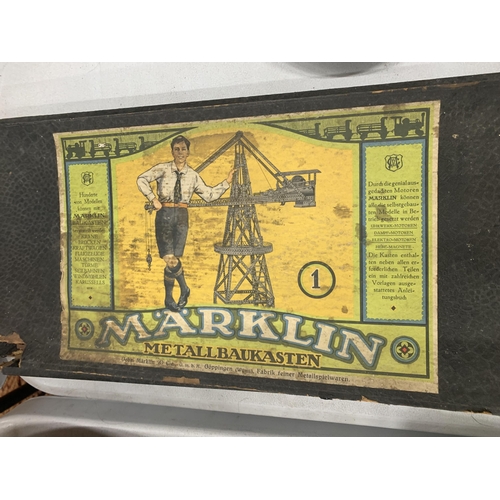 217 - A RARE 1950'S CONSTRUCTION KIT BY GERMAN COMPANY 'MARKLIN'