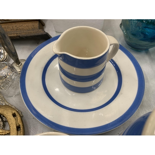 226 - FOUR PIECES OF T G GREEN BLUE AND WHITE CORNISH WARE TO INCLUDE A UTENSILS JAR, JUG, PLATE AND BOWL