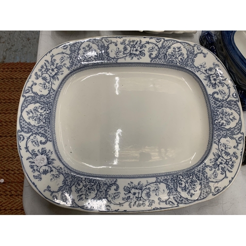 289 - A LARGE QUANTITY OF ITEMS TO INCLUDE A BLUE AND WHITE PLATTER, ROYAL WORCESTER WILLOW PATTERN PLATES... 