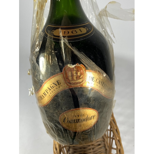 338 - 1 X VINTAGE BOTTLE - COMMODORE 1961 CUVEE CHAMPAGNE IN WICKER BASKET