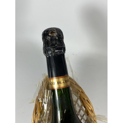 338 - 1 X VINTAGE BOTTLE - COMMODORE 1961 CUVEE CHAMPAGNE IN WICKER BASKET