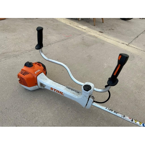 120A - A STHIL FS461C PETROL GRASS STRIMMER COMPLETE WITH NEW AND BOXED STHIL SUPER CUTTER HEAD BELIEVED WO... 