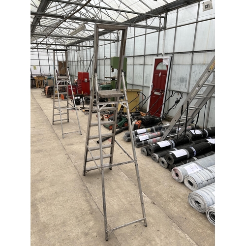 90A - A LYTE ALUMINIUM SEVEN RUNG STEP LADDER NO VAT