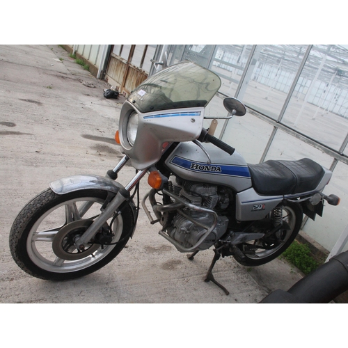 110 - A 1980 ( 43 YEARS OLD) HONDA 250N SUPER DREAM MOTORBIKE  MOT & TAX EXEMPT ( HOWEVER HAS AN MOT UNTIL... 