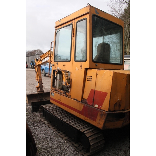 181 - NISSAN 2.7 TONNE MINI DIGGER STARTS & RUNS & DIGS WHILST ALL DESCRIPTIONS ARE GIVEN IN GOOD FAITH AL... 