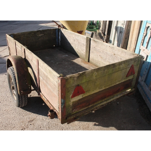 215 - A SINGLE AXEL WOODEN CAR TRAILER, BODY BEING 82