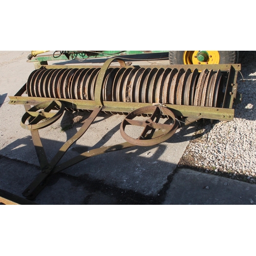 238A - A 9FT CAMBRIDGE ROLLER NO VAT