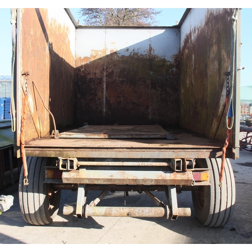 290 - A SINGLE AXEL HYDRAULIC TIPPING TRAILER NO VAT