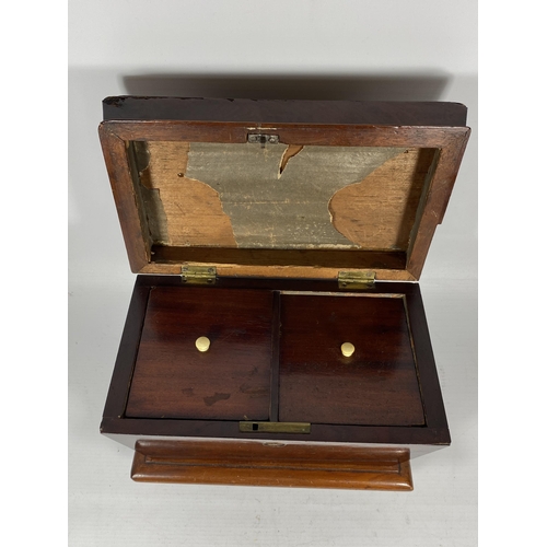 13 - A VINTAGE MAHOGANY TEA CADDY WITH TWO INNER COMPARTMENTS