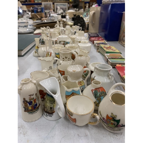 833 - A LARGE QUANTITY OF CRESTED WARE TO INCLUDE ARCADIAN AND GOSS