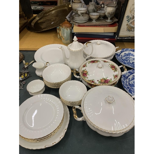 906 - A QUANTITY OF ROYAL ALBERT 'VAL D'OR' DINNERWARE TO INCLUDE PLATES, LIDDED SERVING DISHES, A COFFEE ... 