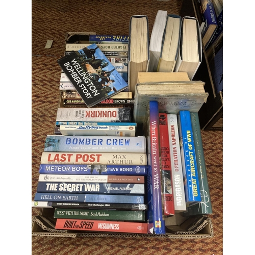 900 - A LARGE QUANTITY OF WAR RELATED BOOKS