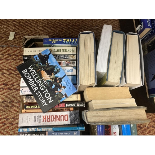 900 - A LARGE QUANTITY OF WAR RELATED BOOKS