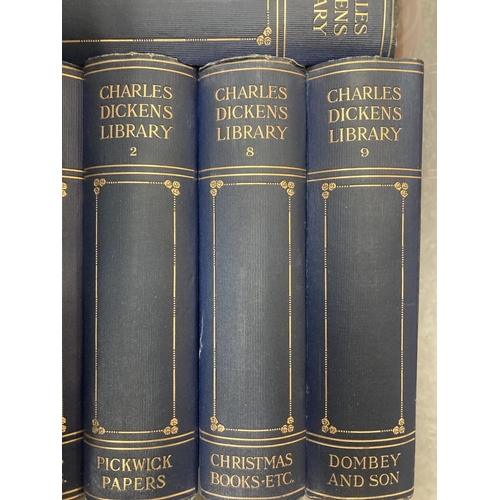 935 - A COLLECTION OF VINTAGE HARDBACK CHARLES DICKENS BOOKS - 18 IN TOTAL