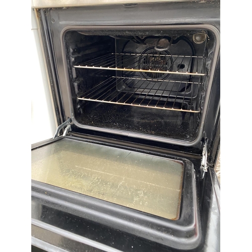 2063 - A SILVER AND BLACK INDESIT ELECTRIC OVEN AND HOB