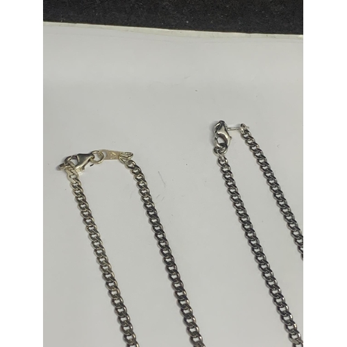 563 - TWO SILVER FLAT LINK NECKLACES LENGTH 20