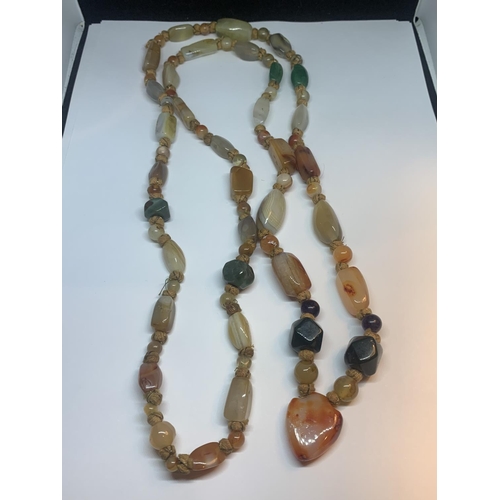 608 - AN AGATE STONE NECKLACE