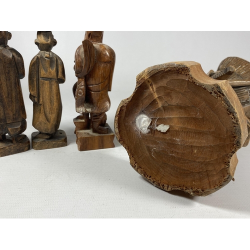 433 - A COLLECTION OF CHINESE CARVED WOODEN FIGURES TO INCLUDE A FISHERMAN