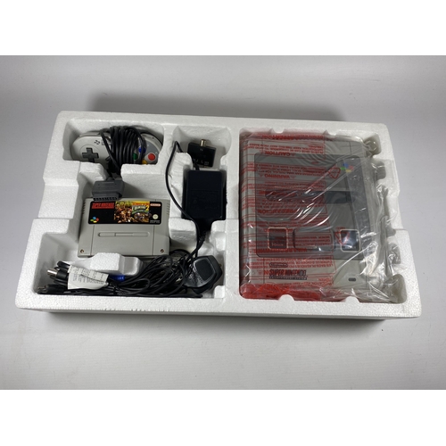 314 - A BOXED RETRO SUPER NINTENDO ENTERTAINMENT SYSTEM STARWING PAL VERSION CONSOLE