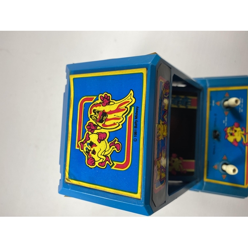 352 - A RETRO COLECO PAC MAN MIDWAY TABLE TOP ARCADE GAME